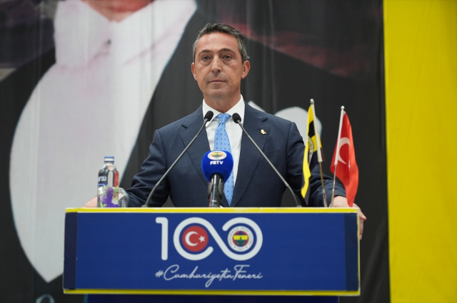 Ali Koç Fenerbahçe başkanlığı için yeniden aday olduğunu açıkladı